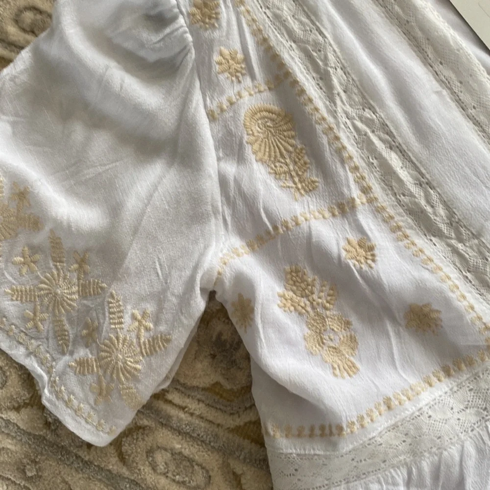 Top - Picture 4 of 4